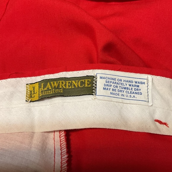 Lawrence Limited Red Pleated Front Shorts - Picture 3 of 3